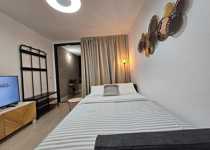 As De Casas - Valdes Center 9 - Cristianos * Los Cristianos (Tenerife)