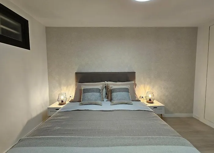 As De Casas - Valdes Center 9 - Cristianos Los Cristianos (Tenerife)