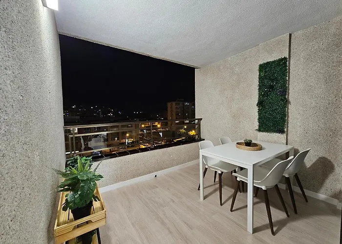 As De Casas - Valdes Center 9 - Cristianos * Los Cristianos (Tenerife)