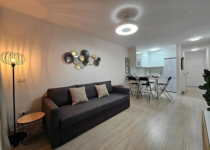 As De Casas - Valdes Center 9 - Cristianos Los Cristianos (Tenerife)